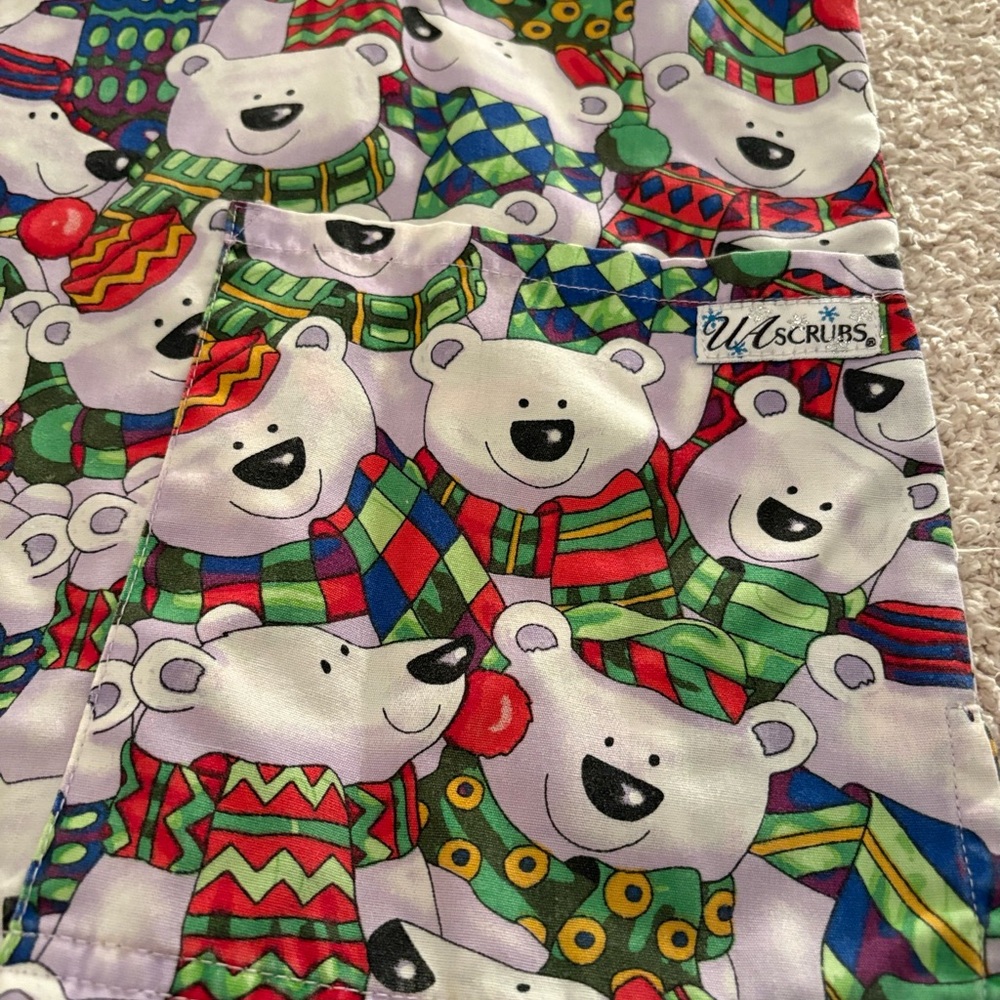 Uniform Advantage Multicolor Polar Bear Scrub Top